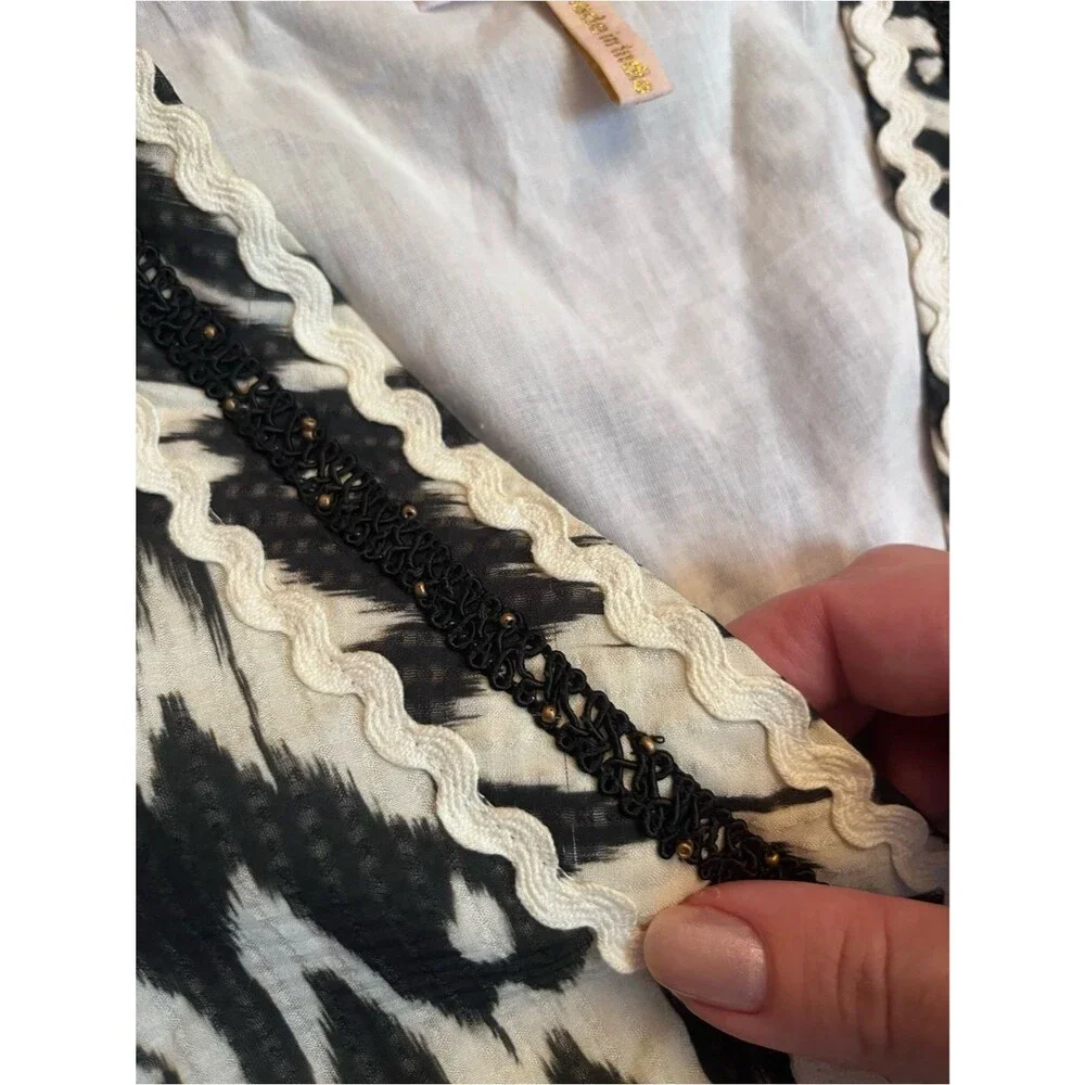 Anthropologie Verb by Pallavi Singhee Abstract Peplum Blouse Black White Size M
